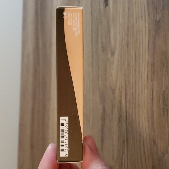 Becca Ultimate Coverage Longwear Concealer  - Linen - Picture 3 of 12